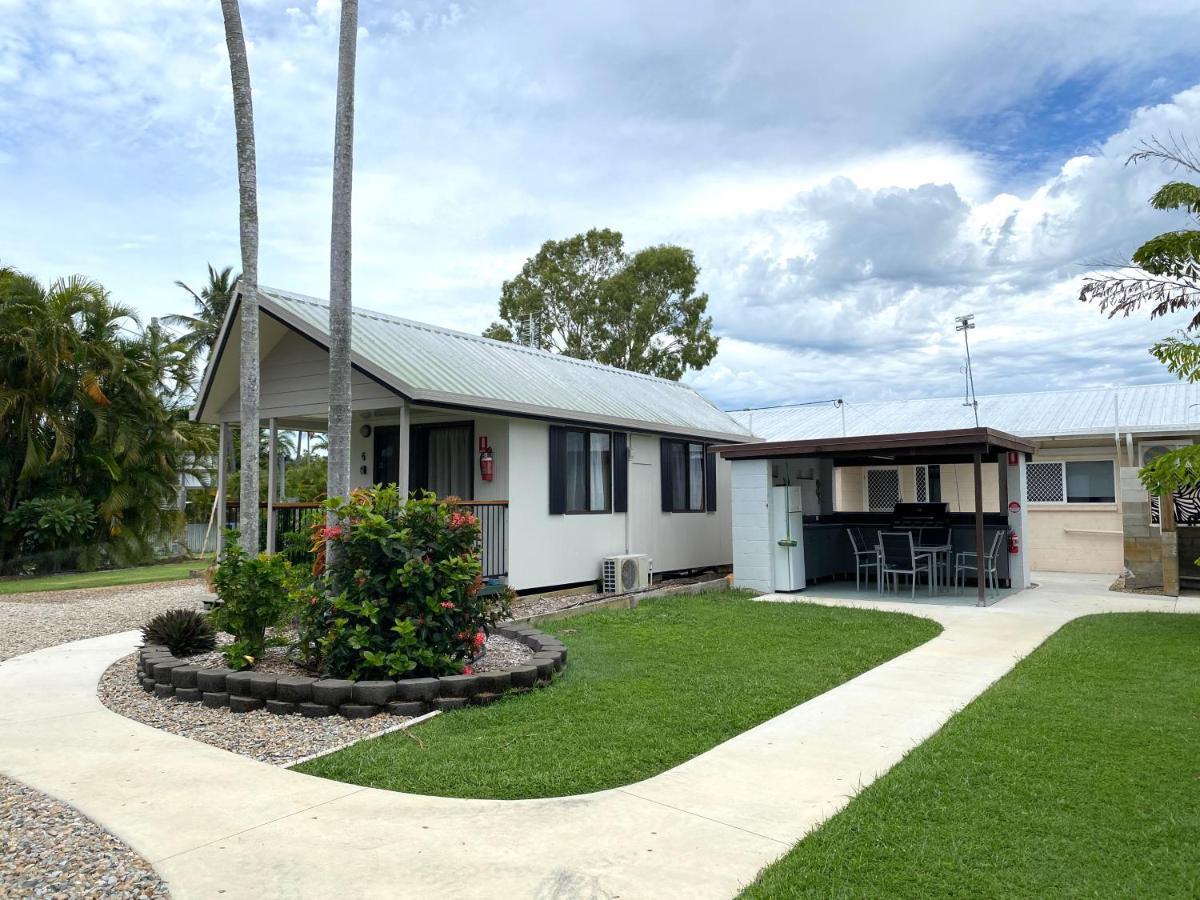 Palm View Holiday Apartments Bowen Exterior photo