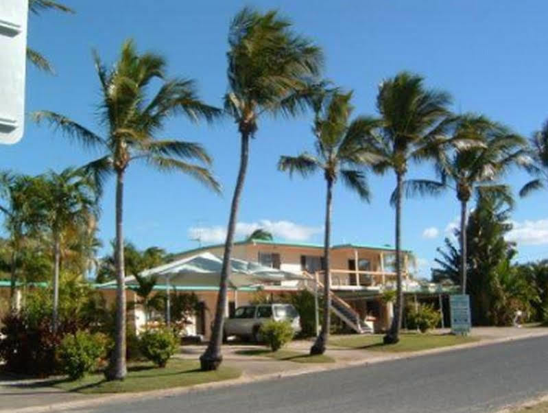 Palm View Holiday Apartments Bowen Exterior photo